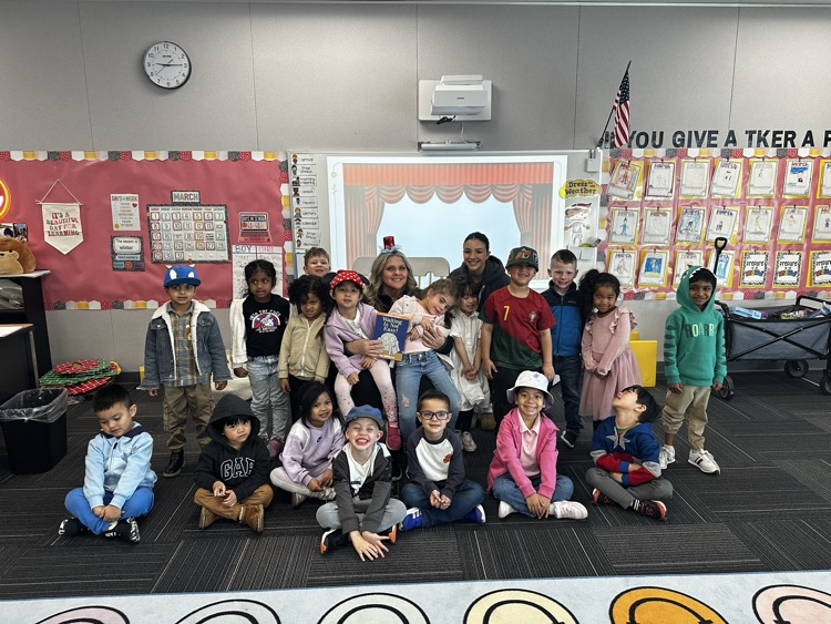 Montañez Elementary School tweet media