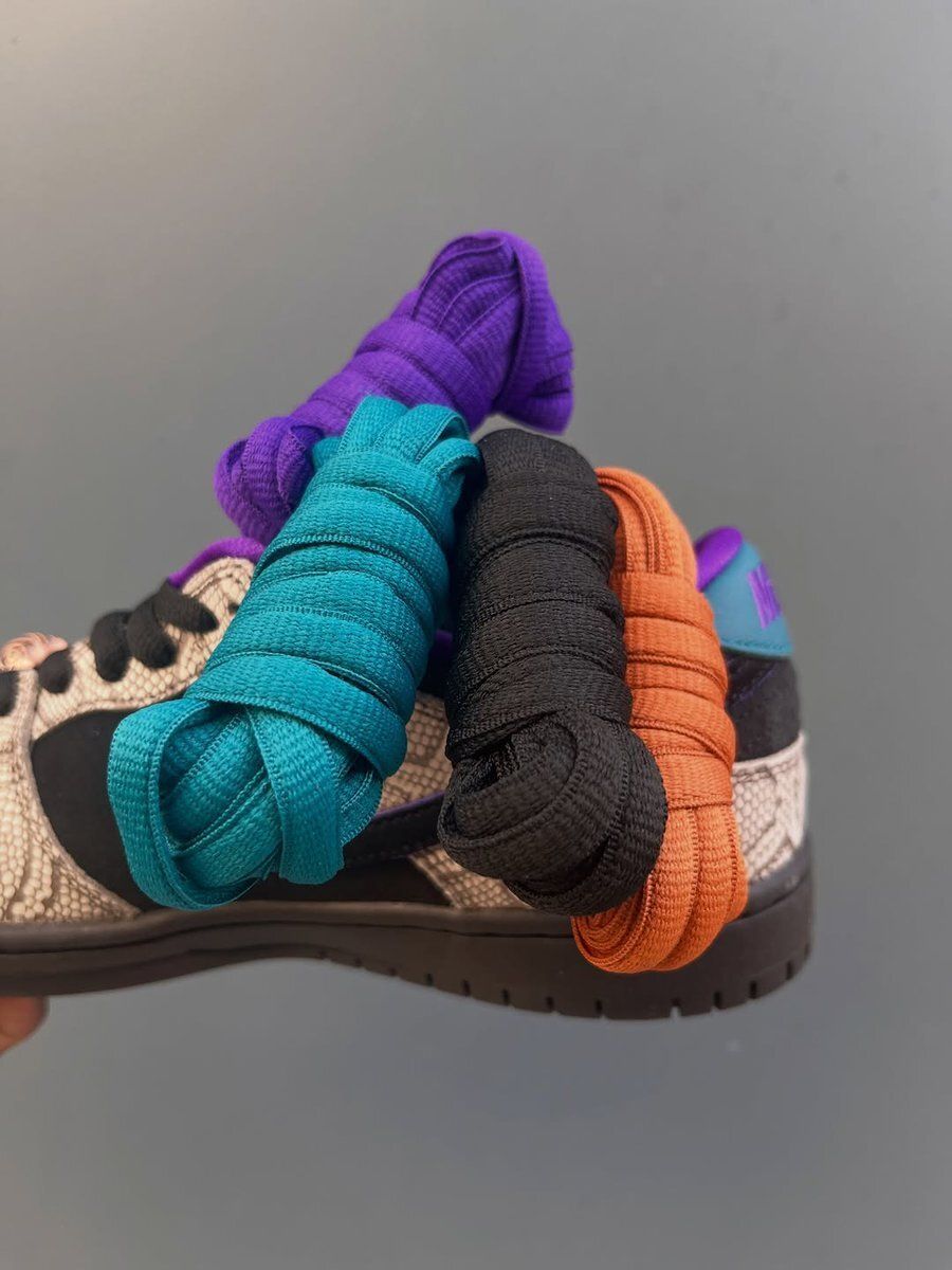 SneakerAlertHD's tweet photo. Dashawn Jordan x Nike SB Dunk Low "Copperhead" 😈 

📆 March 14th https://t.co/vSBMg8r23g