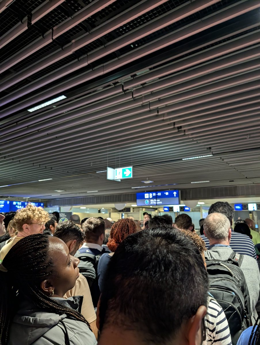 melahi1994's tweet photo. @frairport Absolutely insane and unacceptable from one of the largest airports in Europe. Two hours just to get through the passport checking 🤯😫🤦.
Many people missed their flights. In fact, the airport should be responsible for that issue. https://t.co/blc9wDWkEa