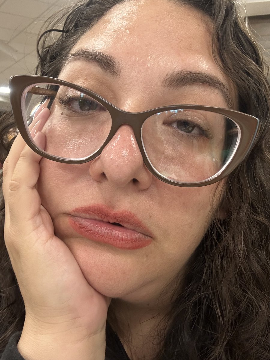 えるけ tweet media