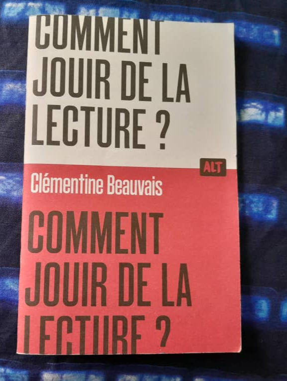 coumbas2's tweet image. #VendrediLecture #essai #livre #humour
Clémentine Beauvais, « Comment jouir de la #lecture ? », Éditions de La Martinière (La Martinière Jeunesse), Collection ALT, 2024 (imprimé en 2023).
ISBN : 979-10-401-1647-9
#France