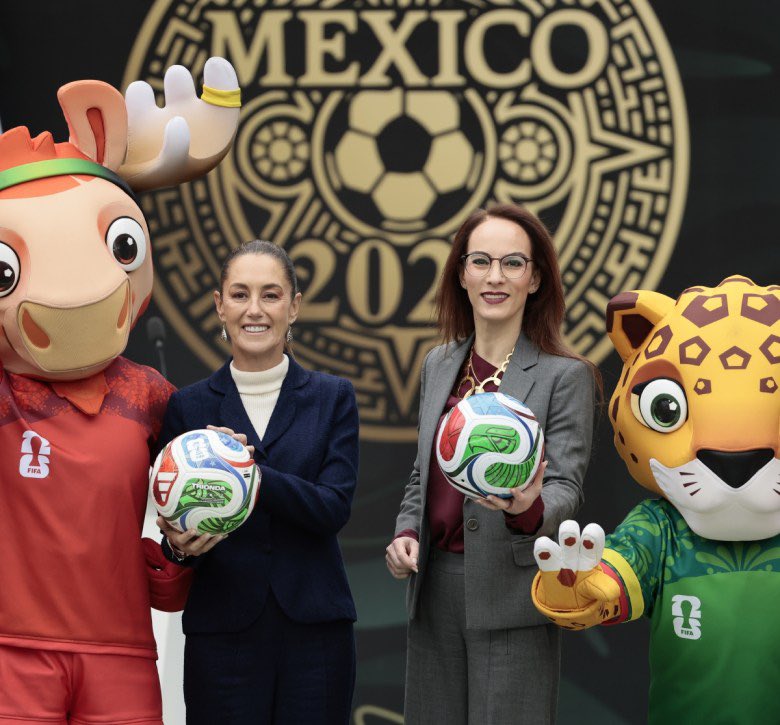 Al aire // “La FIFA no canceló reservaciones, solo las liberó”: <a href="/GabyCuevas/">Gabriela Cuevas</a> , representante del Gobierno de México ante FIFA.

 Lo analizamos en #AsíLasCosasPM con <a href="/EnriqueEnVivo/">Enrique Hernández Alcázar</a> por #WRadio junto a <a href="/MarcoDanielmx/">Marco Daniel Guzmán</a> <a href="/ReporteLobby/">ReporteLobby Turismo</a> .

play.wradio.com.mx