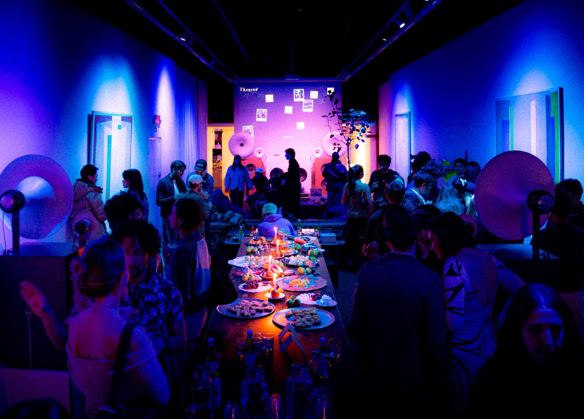 xuelinda7's tweet photo. Sf could never…

Or could it 👀

(Picture from our event on Wednesday hehe) https://t.co/HpUpDRqVee