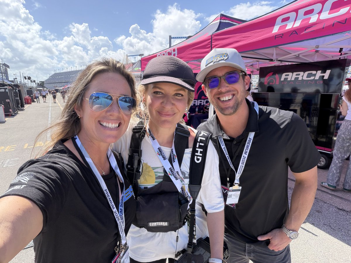 Shea Holbrook tweet media