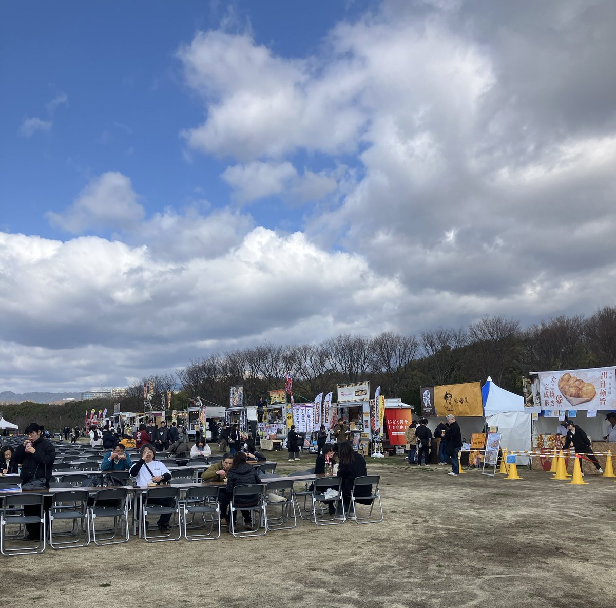 cycle_kitchen's tweet photo. サイクル∞キッチン2026 1日目
お天気にも恵まれ、いよいよスタートしました！！
グルメにステージに盛りだくさん🎵
万博記念公園に遊びにきてくださいね！！ https://t.co/Cd57dXp81P