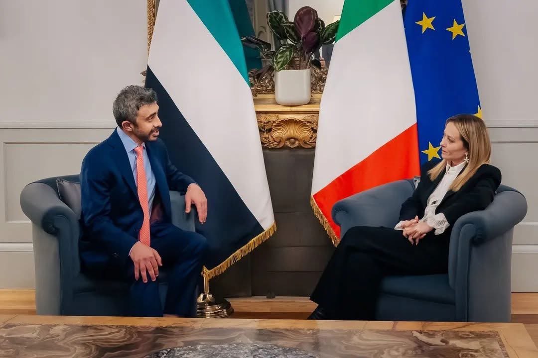 🔁🔁🔁
🔴🔴🔴

وزير الخارجية الاماراتي 

ذهبت  تريليونات الدولارات التي دفعتها دولته لأمريكا لأجل حمايتها ادراج الرياح 
بعدما اكتشفوا انّ هذه القواعد  هي لحماية اسرائيل 

بكير معاليك …

 بالامس طار  الى ايطاليا لـطلب منظومة صواريخ دفاعية ثمنها  الحقيقي مليار دولار  وقد استغلت