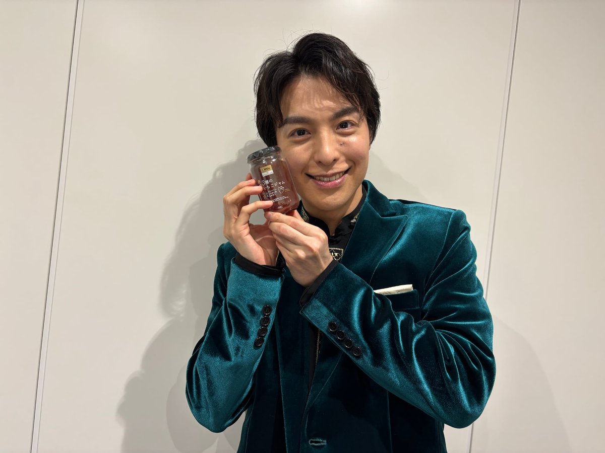 rajido_813's tweet photo. 海宝直人さん @naotosea が
セレクトしたフレーバーは
Kanpy THE PREMIUM 
「果実の贅沢 3種のいちごジャム」🍓🍓🍓

#ラジド リスナーには
さらに2種を加えたセットを
3名様にプレゼント✨

応募はラジドHP経由でお願いします📩

@Kanpy_official https://t.co/4liOx6WgjA