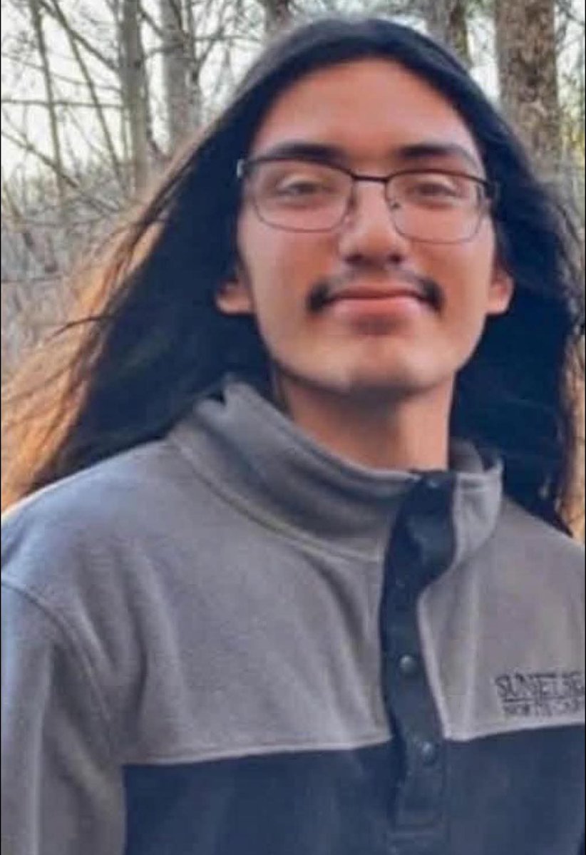 KatKatButterfly's tweet image. His family is deeply concerned &amp;amp; is asking anyone who may have seen him or knows anything about where he might.

If you have any info, please contact:

• 911
• Cherokee Police Department: 828-497-4131
• Hendersonville PD: 828-697-3025

#MissingIndigenous #ShyneRoss  #Autism