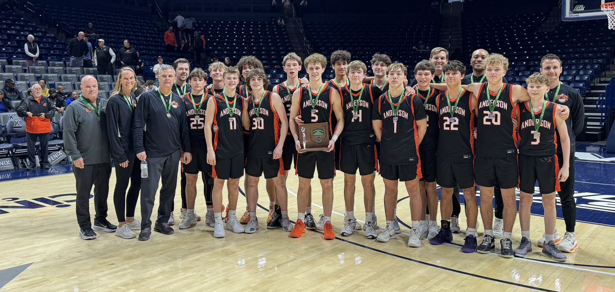 AHSRaptorsAD's tweet photo. Not the result we wanted to tweet out but words couldn’t come close to expressing how PROUD @AndersonRaptors are of @AHS_BoysHoops TEAM!!
They played so HARD but fell a little short to a great Winton Woods team &amp; end the year as the DISTRICT RUNNER-UPS!!!
#AHSisFAMILY https://t.co/KFxVop1Qr4