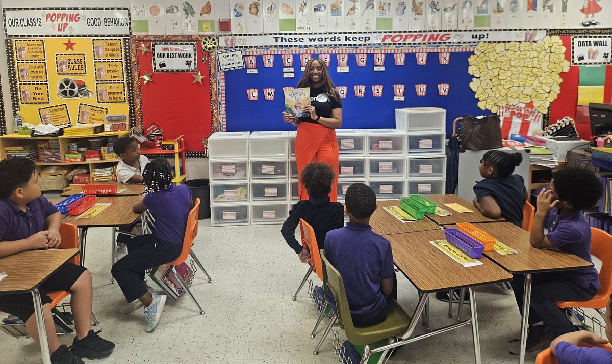 Librarian Kimberly Wooten tweet media