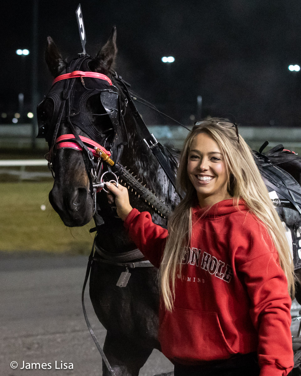 Lisa Photo tweet media