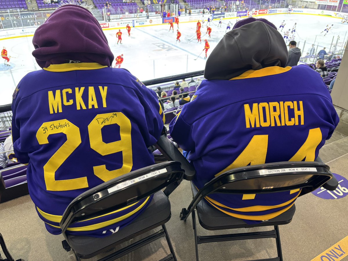 PaulAllan5's tweet photo. Friday night in the #KeyCity. @MinnStMHockey hosting Ferris State in @CCHAHockey playoffs. https://t.co/xe11yhpD9B