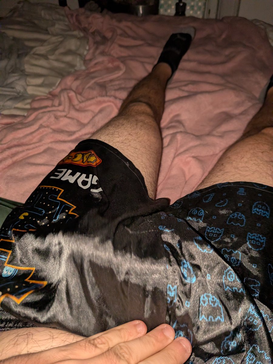 AlexAda93158357's tweet photo. Anyone in London around for some fun? 😈 https://t.co/HRG1S2Qp8u
