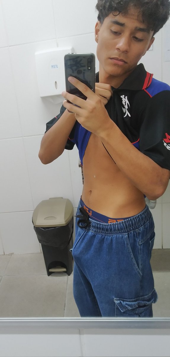 Sadomzes's tweet photo. É o trampo né 
#XOTAAWARDSㅤ
#PINTOAWARDS
#PINTOSAWARDS
#RABAAWARDS
#PEITOSAWARDS
#TROCONUDS https://t.co/IbkDEmCjCO