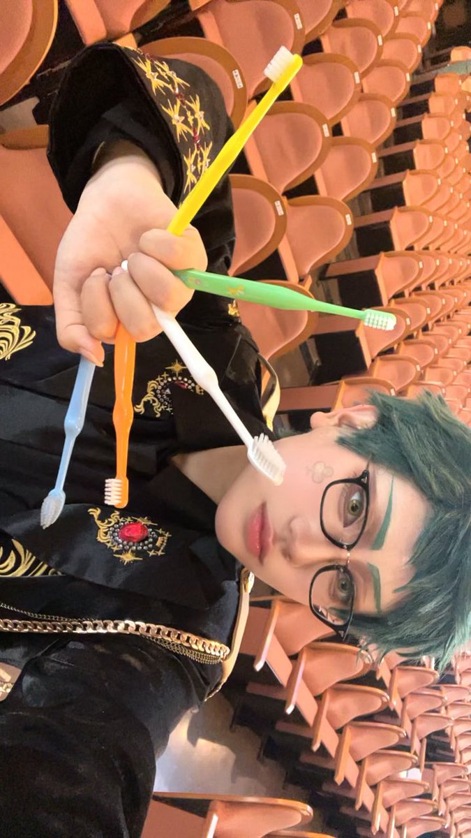 そくほー
今日も今日とて歯ブラシ5本持ちです