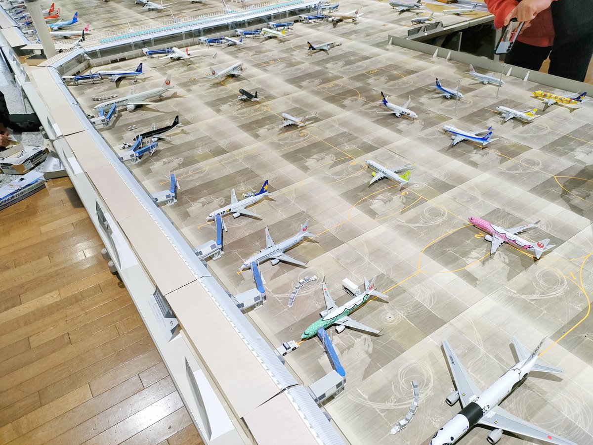 旅客機プラモフェス tweet media