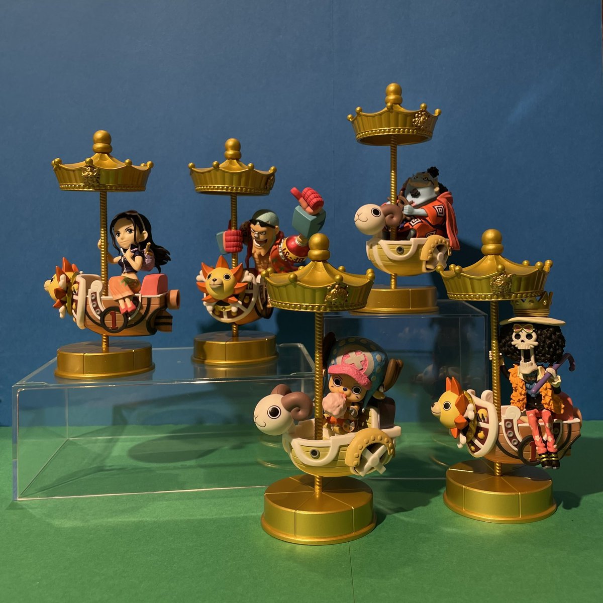 新商品】 ワンピース ワールドコレクタブルフィギュア 麦わらストア