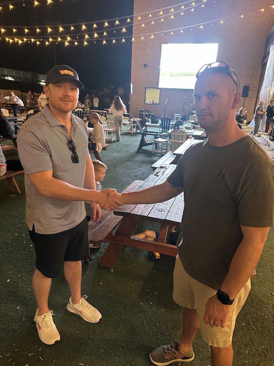 UD_Insider's tweet photo. 🚨🚨🚨

Trade official, confirmed per @ChrisKRoss16 and @m_smitty22:

Ashton 3:16 gets: Emeka Egbuka ($60)

Three’s Company gets: Wan’Dale Robinson ($1) https://t.co/ox7gFsnP2V