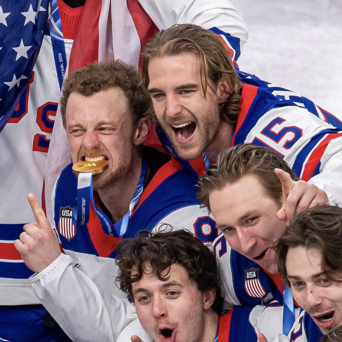 A few pieces of history will be on the concourse tonight 👀  

Make your way to section 210 tonight to see some Olympic medals from 5:45pm to the start of the third period! 🥇🥈