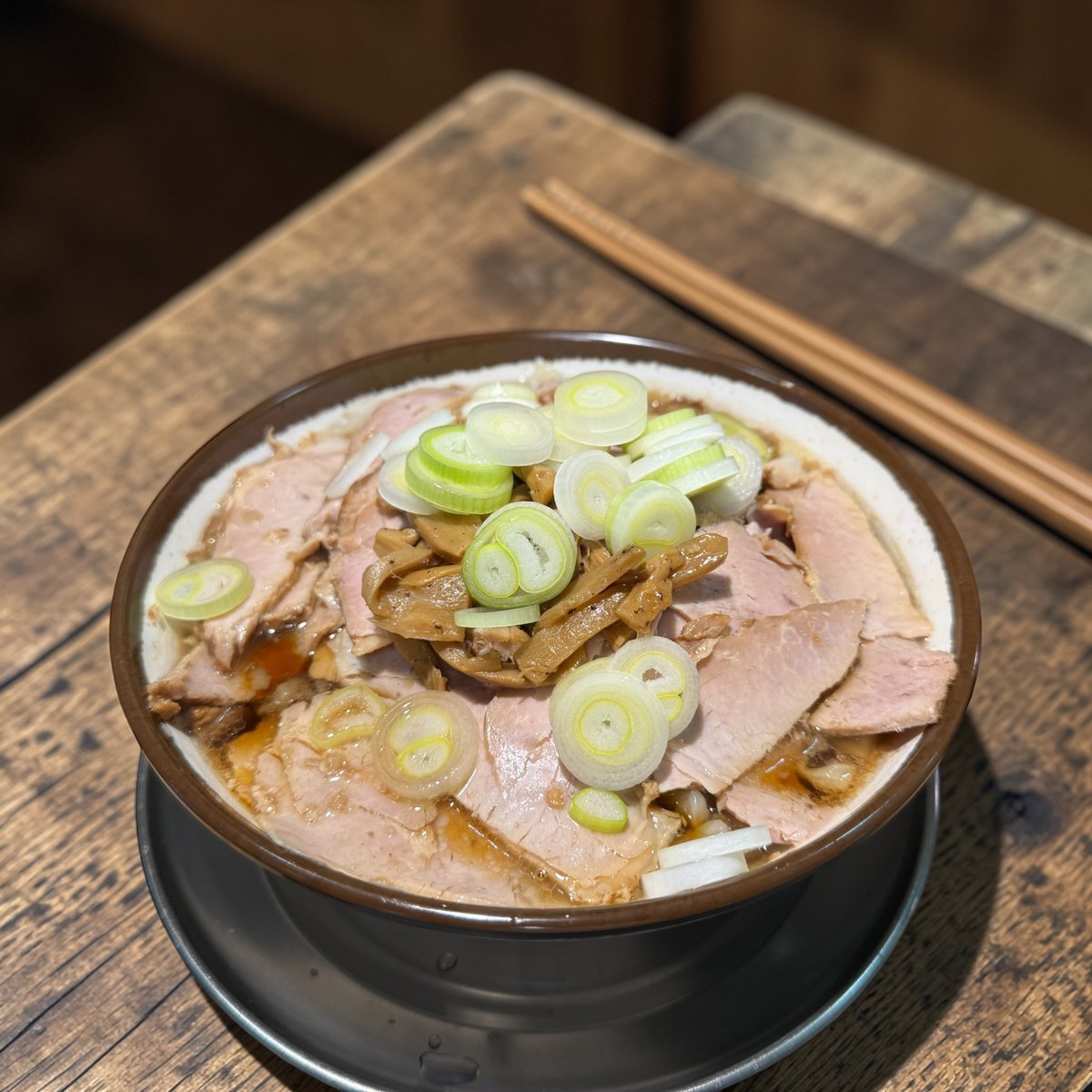 うで肉の薄切り。
特訓、特訓。

キッチンきらく
#七彩ism