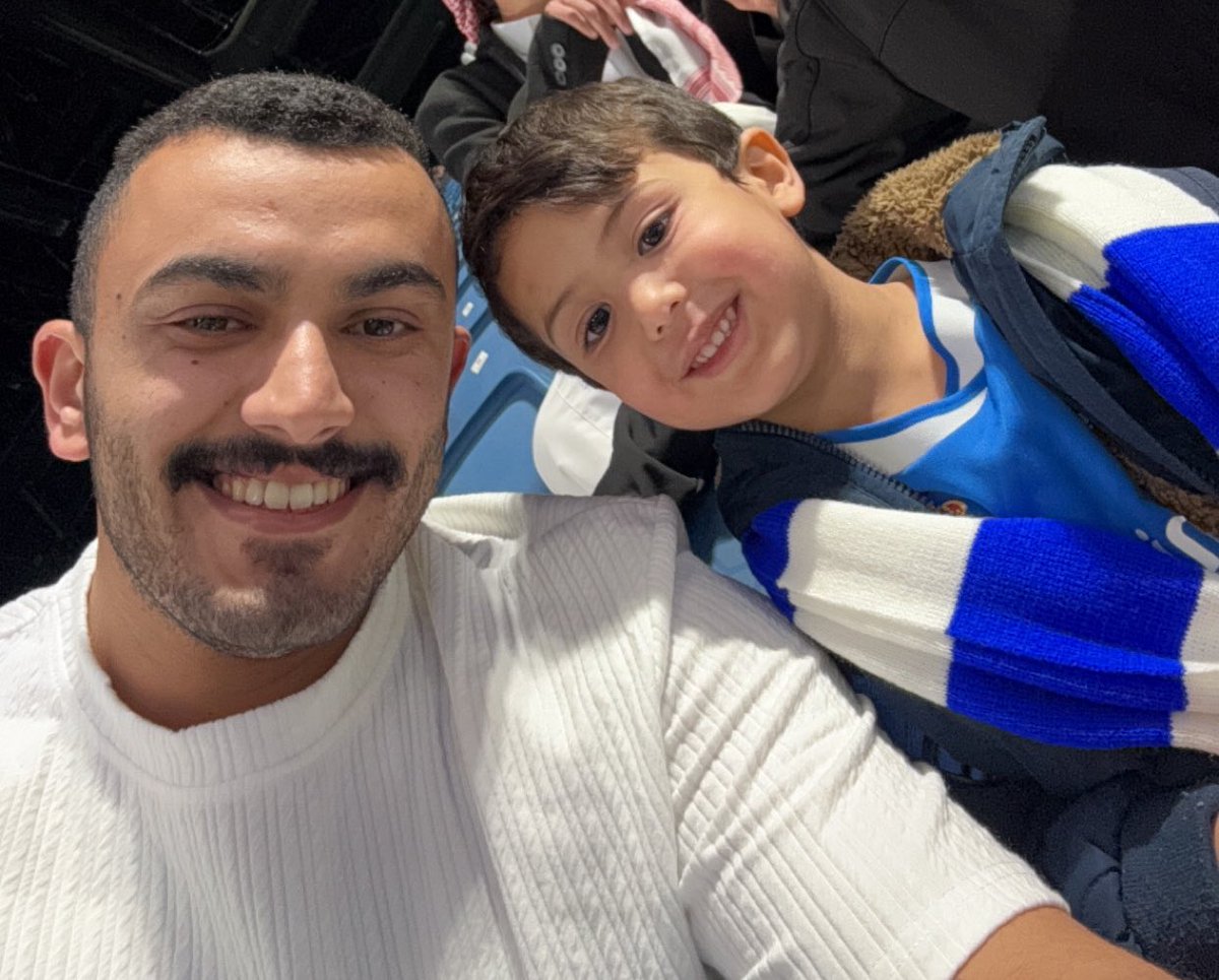 Jbour_76's tweet photo. صديق المباراه 🤣💙 https://t.co/qli2y8SloL