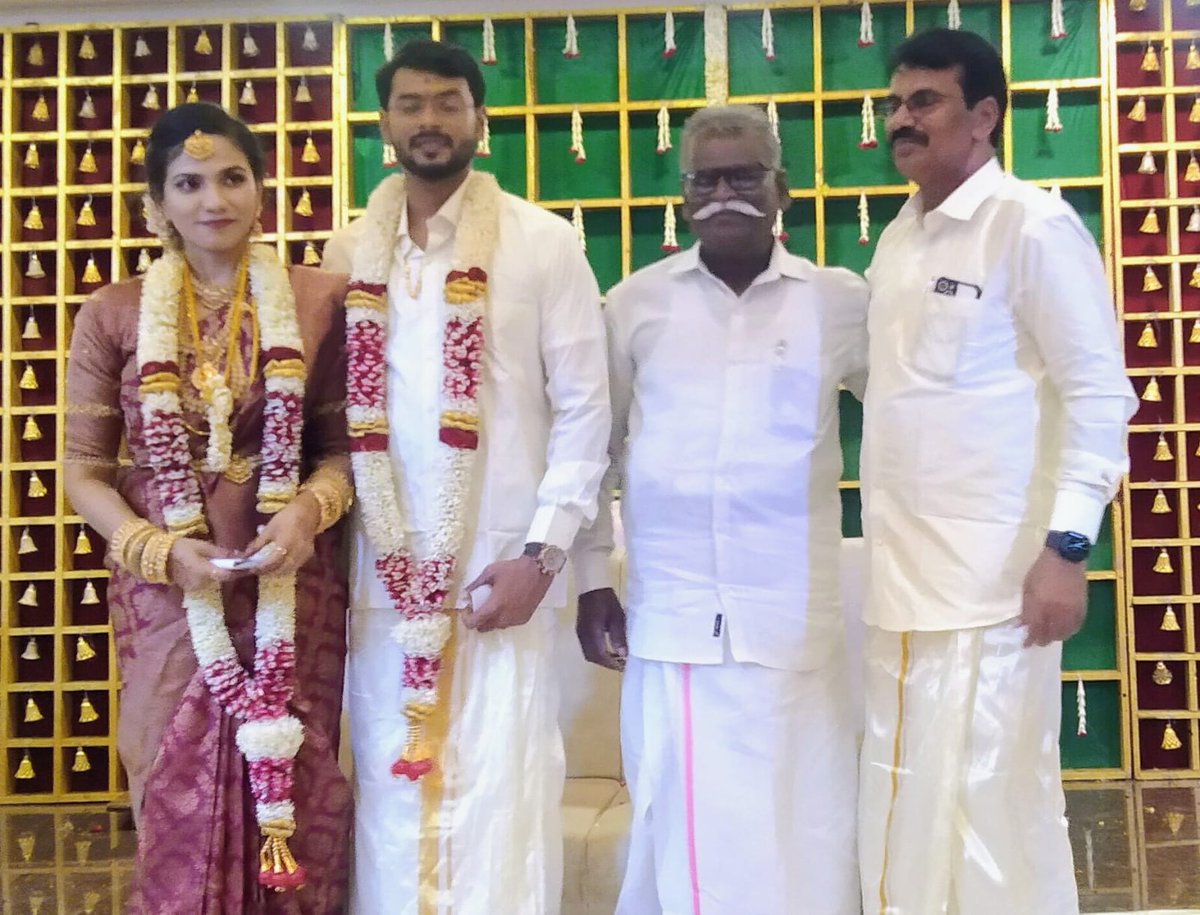 அ.வியனரசு tweet media