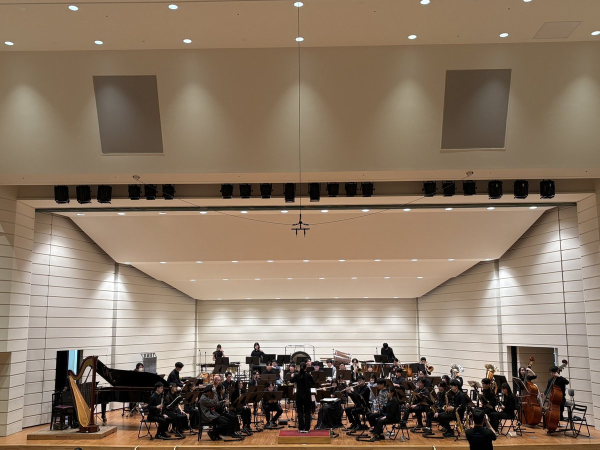 🎺🎺本番当日🎺🎺
チェルヴェニー・ウィンド・オーケストラの演奏会までまもなくです！

13:30開場、14:00開演
狛江エコルマホールでお待ちしています！！

👇チケット申込
ticketta.net/application/st…