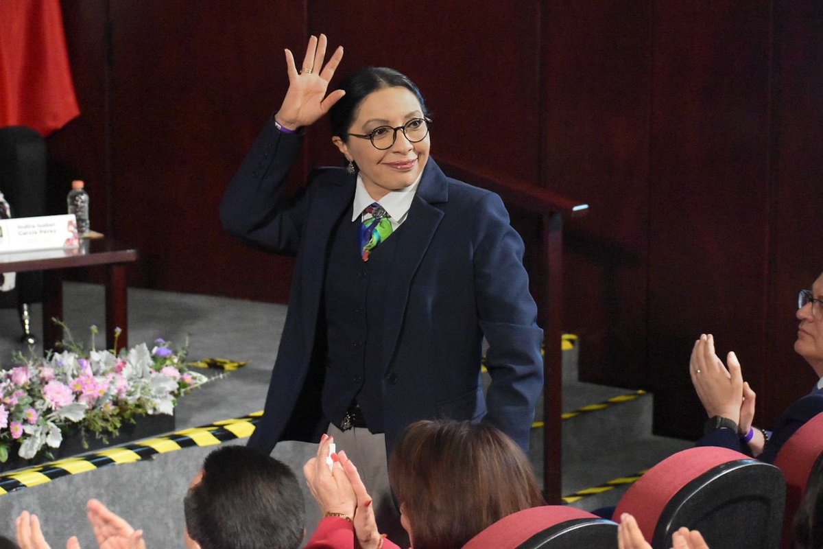 Esthela Damián tweet media