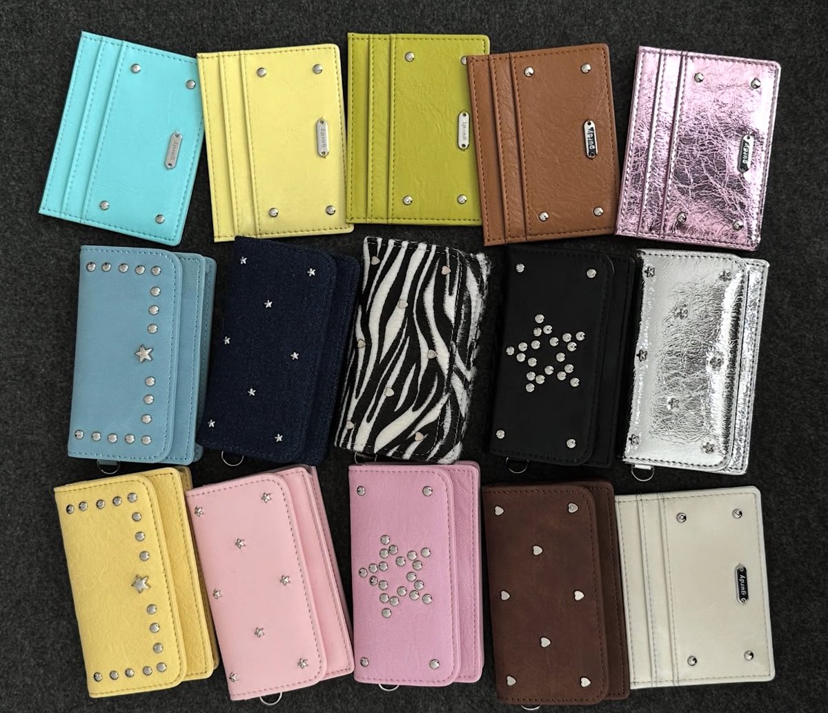 nchdaq's tweet photo. ใครกำลังหากระเป๋าตังหรือ card holder อยู่ ขอเชียร์แบรนด์ gurdy สุดใจเลยค่ะ ชอบมานาน พอเห็นออกรุ่นหมุด in olive มาคือกดเลย ของจริงสวยม้าก🫒🗯️⭐️ https://t.co/qf33w5RjDn