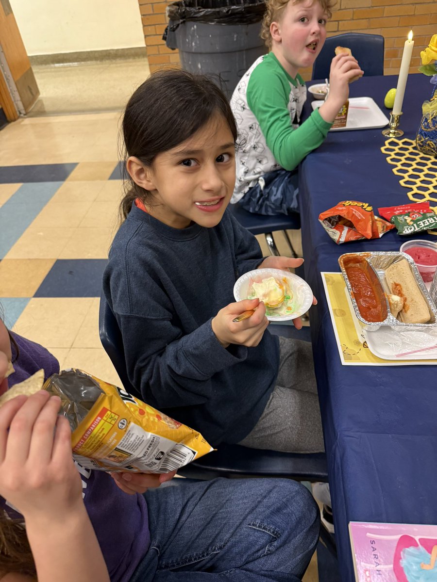 Missy Godina tweet media