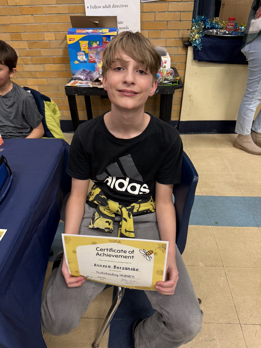 Missy Godina tweet media