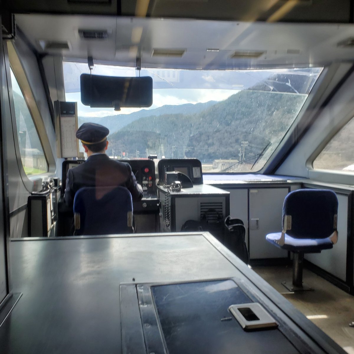 蛙旅団 tweet media