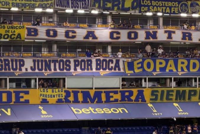 ꜱᴀɴᴛɪ tweet media