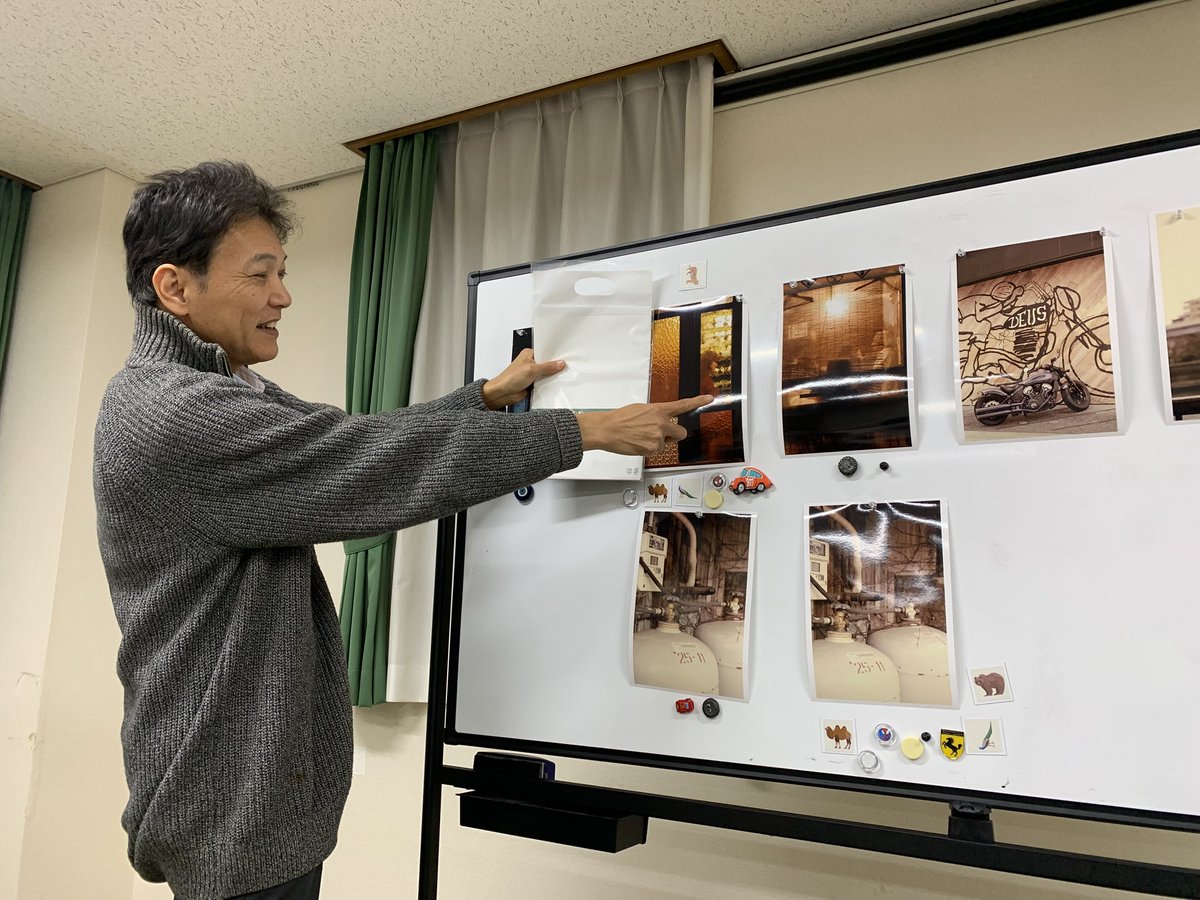 hoshifuru_ruby's tweet photo. そんな塙先生と写真について楽しむ塙塾 @hanawaphotoclub は和気藹々
色々なジャンルの写真好きが集まり講評会をしたり、スナップやポートレートの撮影会をしたり、飲みに行ったり楽しいです♪
写真についての様々な質問に気さくに答えてくれて楽しみながら勉強になります
入塾生絶賛募集中です😊 https://t.co/sPa0MipmJn