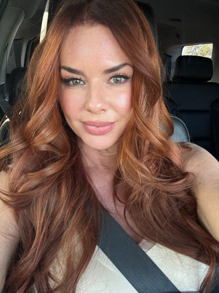 Veronica Avluv thee one and only tweet media