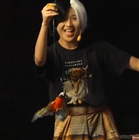 seringuin tweet media