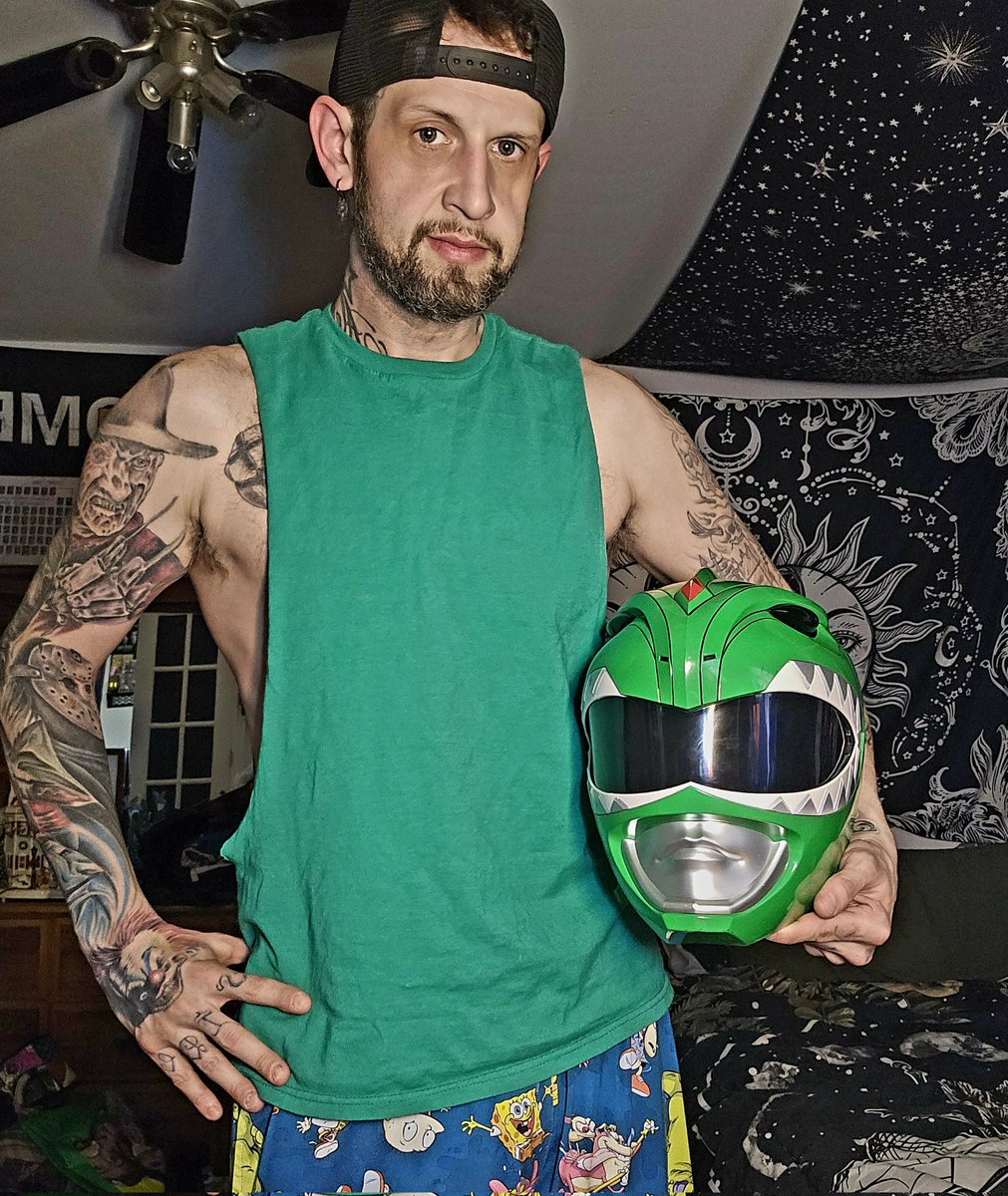 London Green Ranger ♛ tweet media