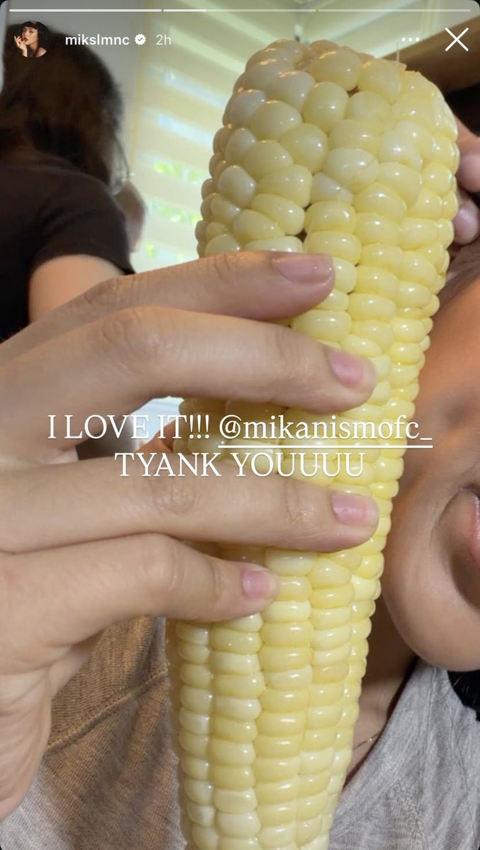 A little sweet treat MAIS for Mika because we MAIS her already! We love you <a href="/mikslmnc/">Mika Salamanca</a> 💚

#MikaSalamanca