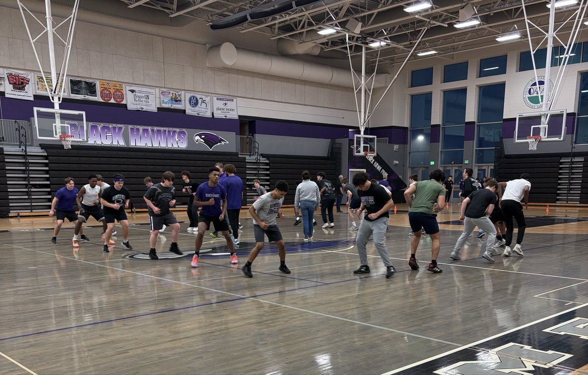 BlackHawksFBall's tweet photo. It was a great week at BHHS. We had 80 or more players all five days for our morning Week of Champions workouts.  Special thanks to our boosters for breakfast and the tshirts! https://t.co/hiNnAnPGip