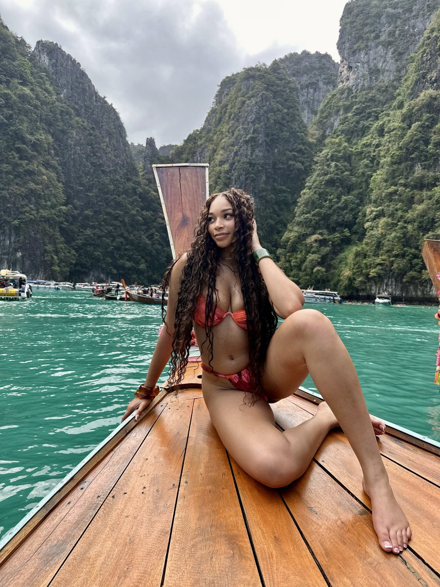 aniyadee's tweet photo. Thailand 🇹🇭, pt. 1 https://t.co/Taoj6Bicvb