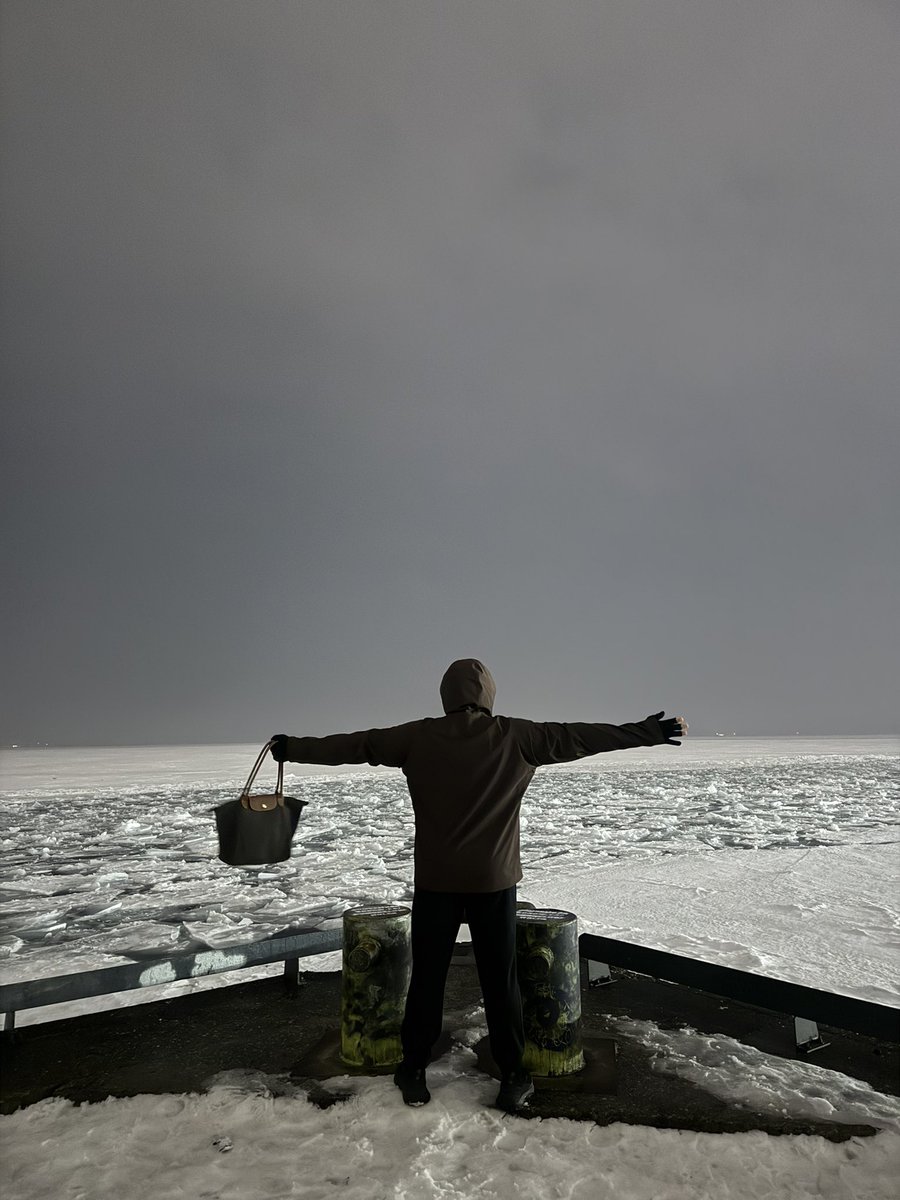 mekattykat's tweet image. Saying goodbye to winter season #helloMarch 🥲😌