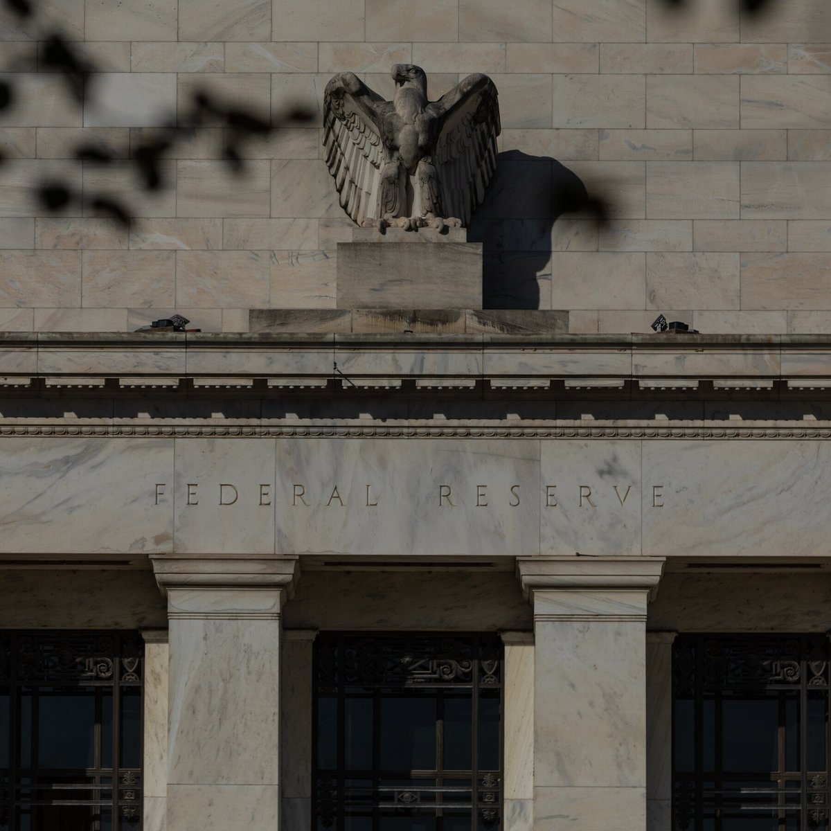 MarketConsole's tweet photo. Weak Jobs Data Underscores Fed’s Dilemma as War S..  - https://t.co/zFQRGdp3r6 ##marketconsole ##equitymarkets ##stockmarkets ##commoditiesmarkets ##globalmarkets ##alternativeinvestments https://t.co/aJLNn06s07