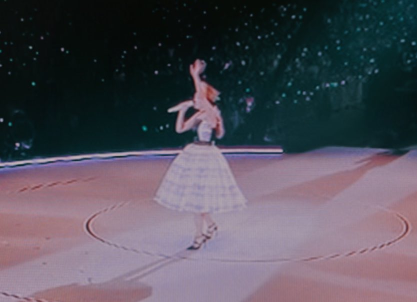 ライブDVD見てたらカナやんに
会いたくてしょうがなくなった（ ;  ; ）♡
当たってますように〜！！！！！！！