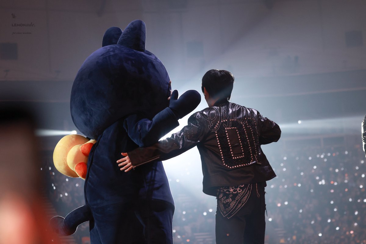 𝐋𝐄𝐌𝐎𝐍𝐚𝐝𝐞 tweet media