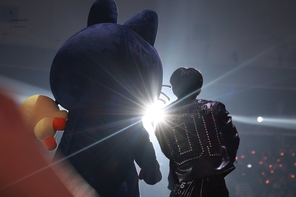 𝐋𝐄𝐌𝐎𝐍𝐚𝐝𝐞 tweet media