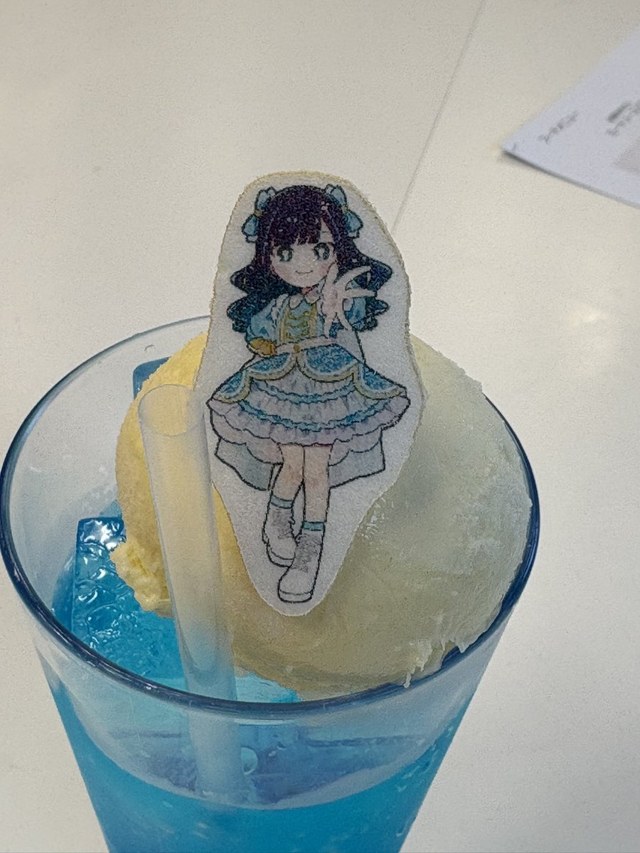 今日からオープン!!🍰🤍✧
期間限定のスイパラさんとのコラボカフェ〜!!

りーちゃんの、空までひとっ飛び!!りーちゃん元気注入 ソーダフロート.*･ﾟは
単品でも美味しいし、他のメニューと一緒に頼むと効果抜群に美味しいので是非頼んでみてね！🩵𓂃🫧