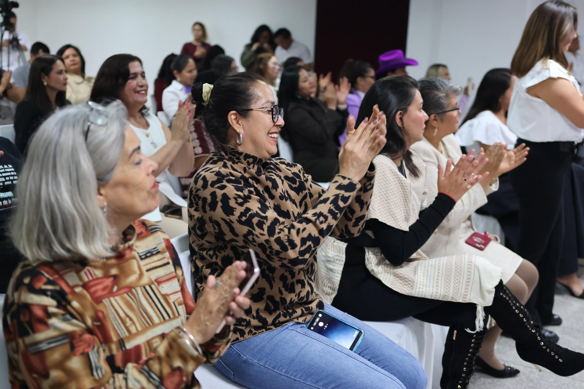 Luisa Alcalde tweet media