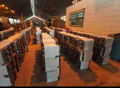 NEW: 🇵🇾 Paraguay’s state power company, ANDE, has partnered with Morphware to pilot a bitcoin mining operation using miners seized from illegal energy theft. 🥷