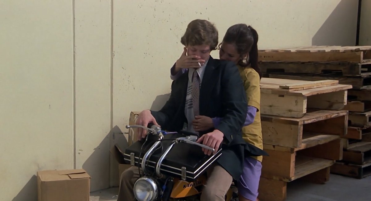 chillvia tweet media