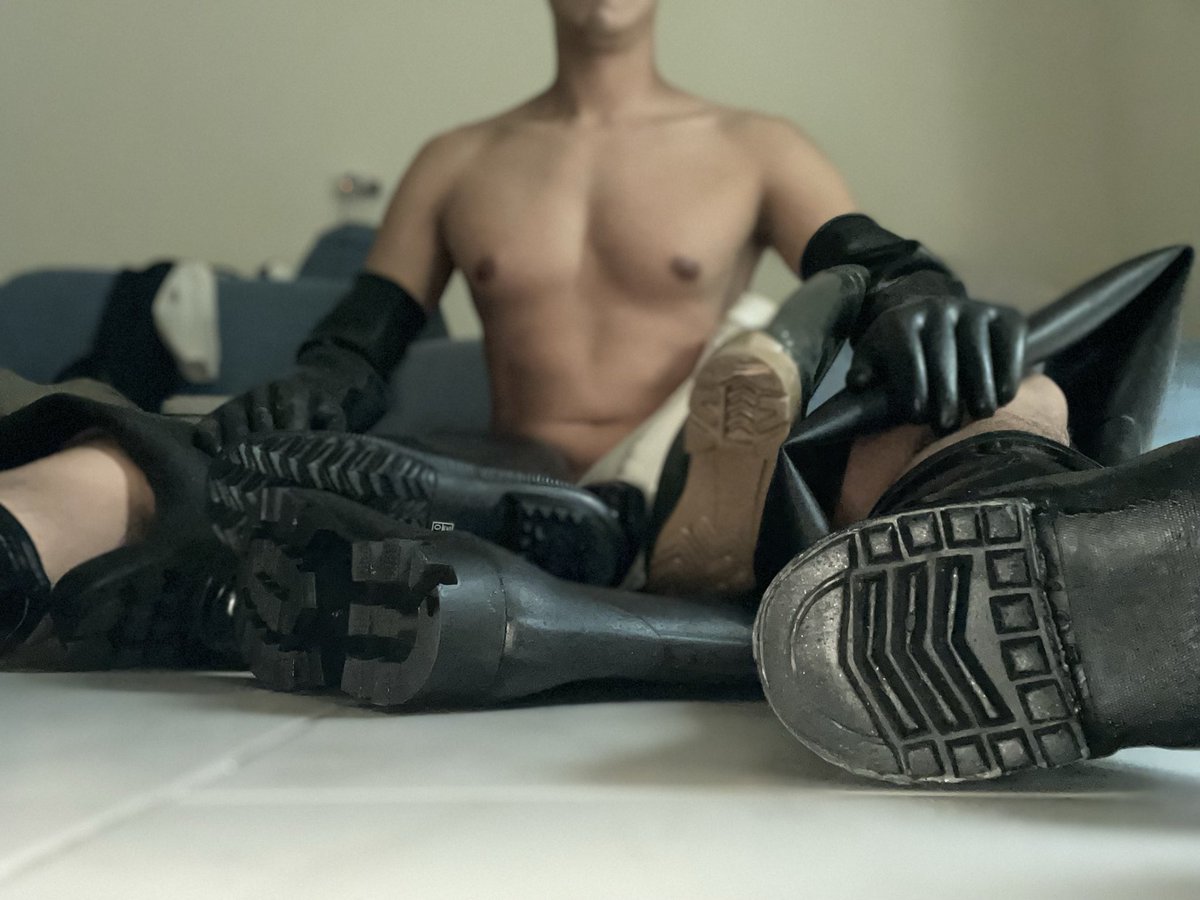 Sins_dog tweet media